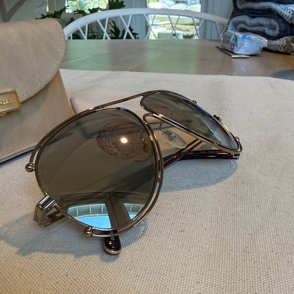 CHLOE Isadora Aviator Sunglasses in Silver EUC - Picture 5 of 11